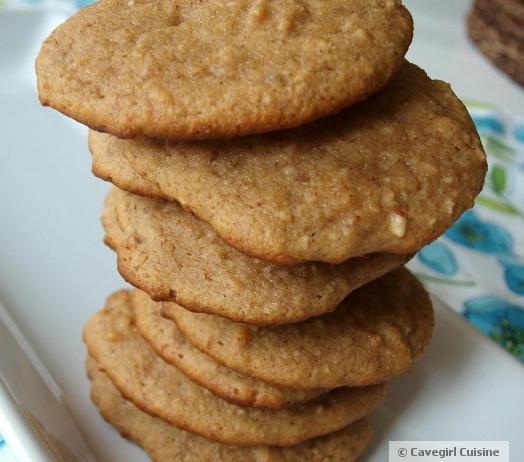 Almond Butter Banana Cookies Submitted by: Cavegirl Cuisine Serves: 5 Cooking Time: 12 Minutes Non-Dairy 3/4 cup creamy unsalted almond butter 1/3 cup raw honey 1/4 cup coconut flour 1/4 cup + 2T
