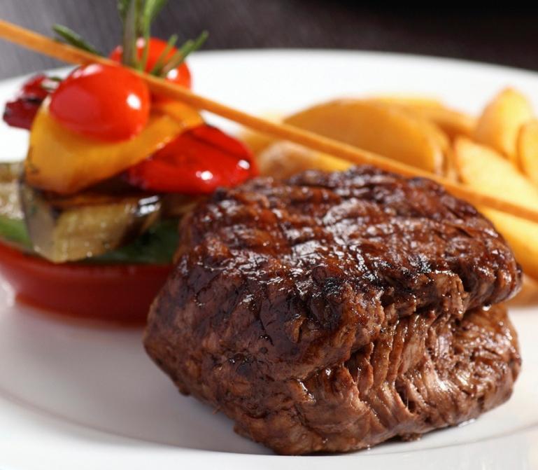 P R E M I U M F U L L C O U R S E D I N N E R E N T R E E S ( P L A T E D ) S E L E C T 2 P E R E V E N T Filet Mignon Center-cut six ounce filet grilled to perfection.