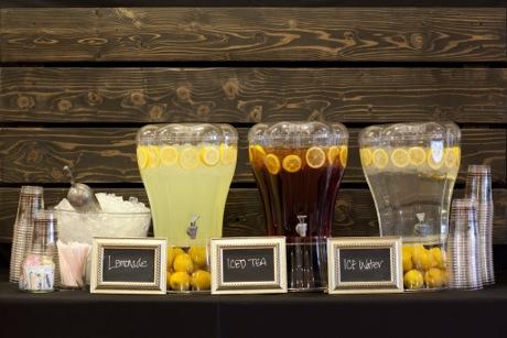 Traditional Display 7 SUMMER BEVERAGES Whether you are wanting a simple Iced Tea & Lemonade Display or Gourmet Mixed Mocktails - we are here to put the