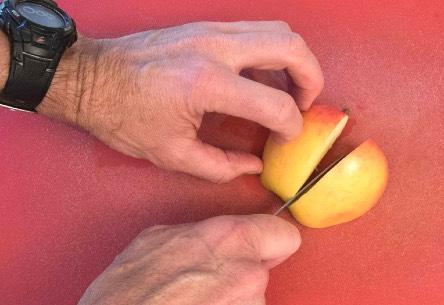 6 3. Give an apple a good hand scrubbing
