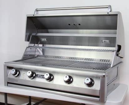 ROTISSERIE (AHT-AL-38R) < 5 MAIN BURNERS AT 15,000 BTU EACH ( 75,000 BTUS ) < 890 SQUARE INCHES OF TOTAL COOKING AREA (645 MAIN