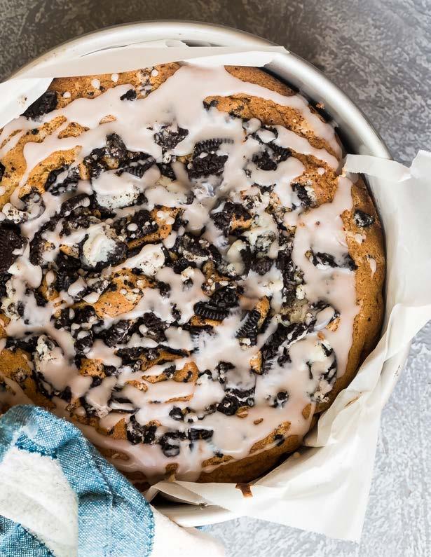 SNACKS COOKIES & CREAM COFFEE CAKE 8 SERVINGS 25 MINS OVEN 350 F SHAKE 1 1/2 cups all-purpose flour 3/4 tsp baking powder 3/4 tsp baking soda 1 1/2 sticks unsalted butter softened 3/4 cup granulated