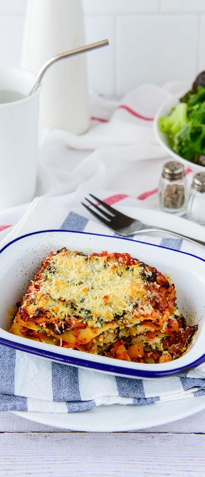 CHICKEN & VEGETABLE LASAGNE Ingredients (Makes 4 serves) l 2 tsp extra virgin olive oil l 2 garlic cloves, crushed l 1 brown onion, diced l 200g lean chicken mince l 1 zucchini, diced or grated l 1