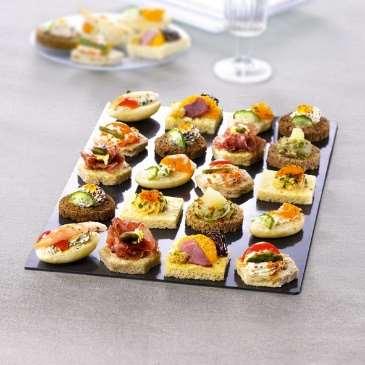 WEDDING MENUS BRONZE MENU Based on 100 guests A SELECTION OF DELICIOUS SAVOURY CANAPES. Including: (approx.