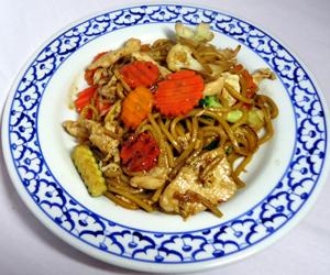 Noodles All noodle dishes available in vegetarian Meat Prawn or Seafood 43.