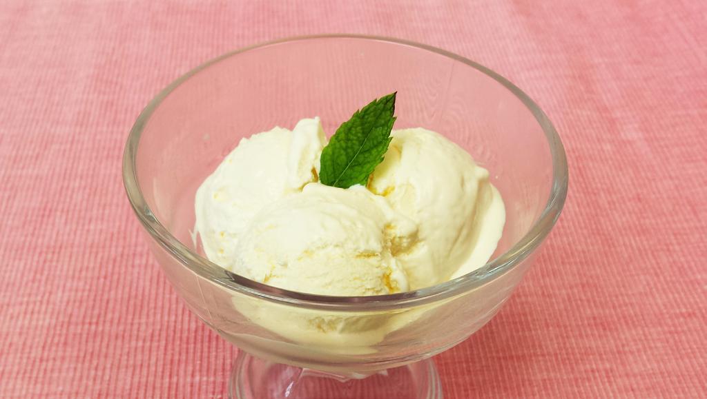 Vanilla Ice Cream 10:1 ratio Preparation time: 10 minutes Cooking time: 10 minutes Freezing time: as per ice cream maker instructions Recipe makes 10 x 83g portions 1 portion provides approximately: