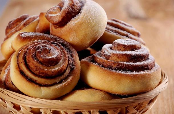 CHOCOLATE ROLLS Hungary Dough 1 1/2 cup flour 1/2 cup sugar 1 1/2 teaspoon baking powder Pinch of salt 1/3 cup sour cream 5 tablespoons butter Filling 1/2 stick butter 4 tablespoons cocoa powder 7