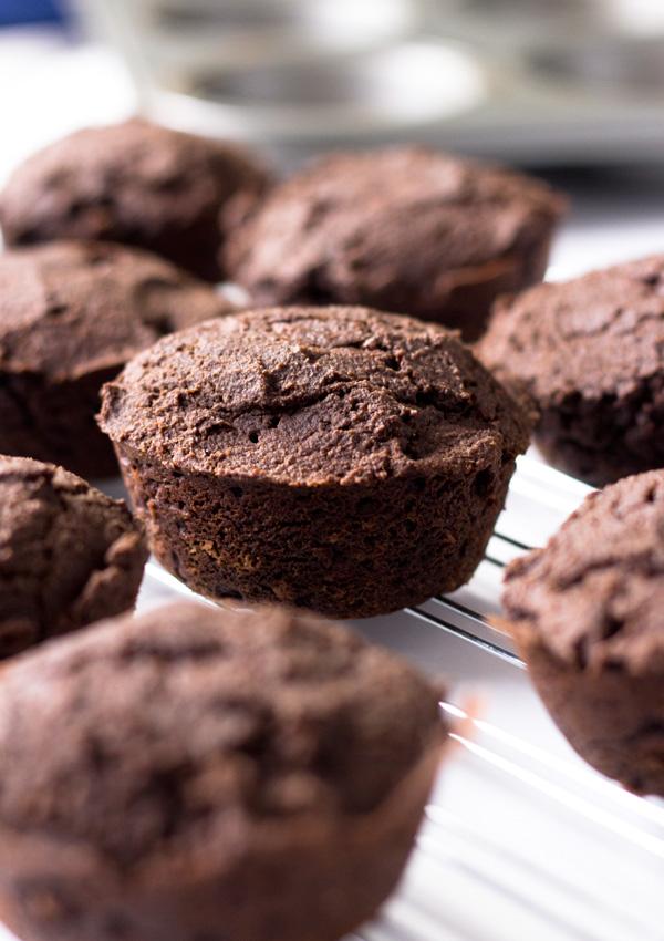 CREAMY CHOCOLATE MUFFIN 1 cup cream cheese 1 egg slightly beaten 1/3 cup sugar Pinch of salt 3/4 cup chocolate chips 1 cup sugar 1 1/2 cups flour 1/4 cup cocoa powder 1 teaspoon baking soda 1 cup