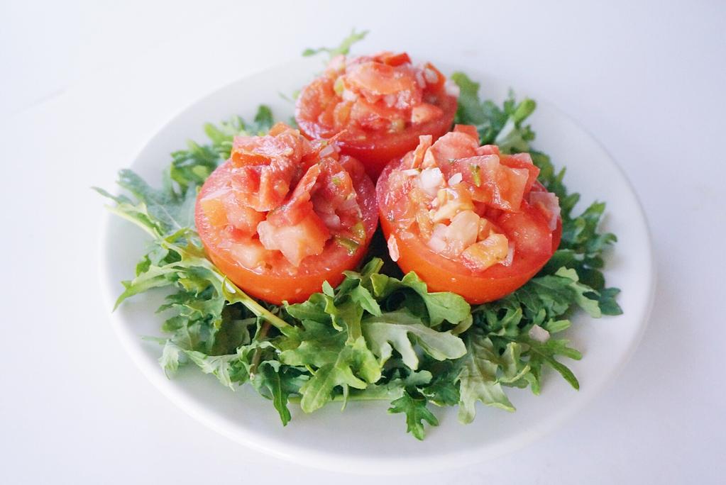 Salmon Stuffed Tomatoes (makes enough for Day 5 and Day 6) Ingredients 6 tomatoes 8 oz of cooked salmon 1 cup of salsa 2 cup of baby kale Salt to taste Instructions 1.