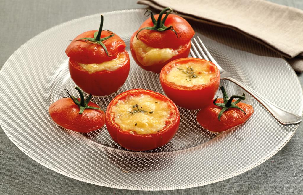 Baked BAKED TOMATOES VEGETABLES 600g fresh tomatoes, 150g grated cheddar cheese, 1 teaspoon dried oregano, salt, pepper. Wash the tomatoes and cut in half.