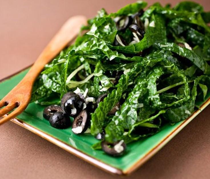 Spinach Salad Pkg. Baby spinach 1/2 cup firm tofu 1/2 cup black olives 2 tbsp. pine nuts 2 sliced and roasted red peppers 2 tbsp. olive oil 1/4 tsp minced garlic 1 tbsp.