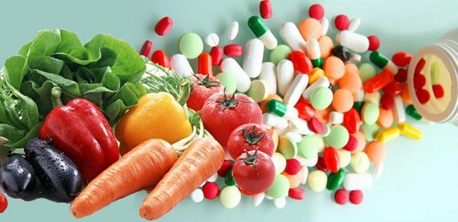 Vitamins Vegetarians usually achieve adequate intake of vitamins Vegans may have low intakes of Vitamin B12, riboflavin and vitamin D Vitamin D: 10ug/day vitamin D advised for young children,