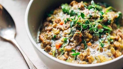 One-Pot Creamy Spinach Lentils Planned for Lunch on Sunday, December 3, 2017 Source: pinchofyum.