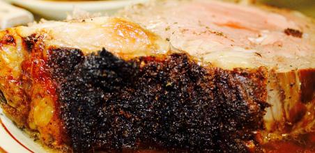 PRIME RIB OF BEEF Beef rib rubbed with a house blend of seasonings, slow roasted for that succulent flavor. Choice of medium or large cut. Ask your server about pricing PORTERHOUSE 19.