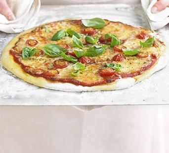 Lesson 2 ITALY PIZZA MARGHERITA For the base 300g strong bread flour 1 tsp instant yeast (from a sachet or a tub) 1 tsp salt 1 tbsp olive oil, plus extra for drizzling For the tomato sauce 100ml