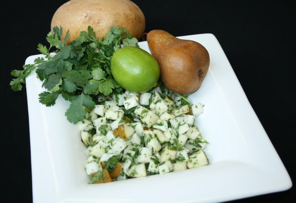 Pear and Jicama Salad 1 cup pear, medium-diced (about 1) 1 cup jicama, peeled, medium-diced (about 1 small) 1/4 cup cilantro, chopped 2 Tbsp lime juice (about 1 lime) 2 Tbsp olive oil November In a
