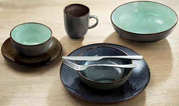 FEELING Material: Stoneware is softer than porcelain (more fragile and sensitive to scratches) Two-Tone pattern: Outside is matt taupe whereas Inside is in reactive glaze in 3 colors: indigo,