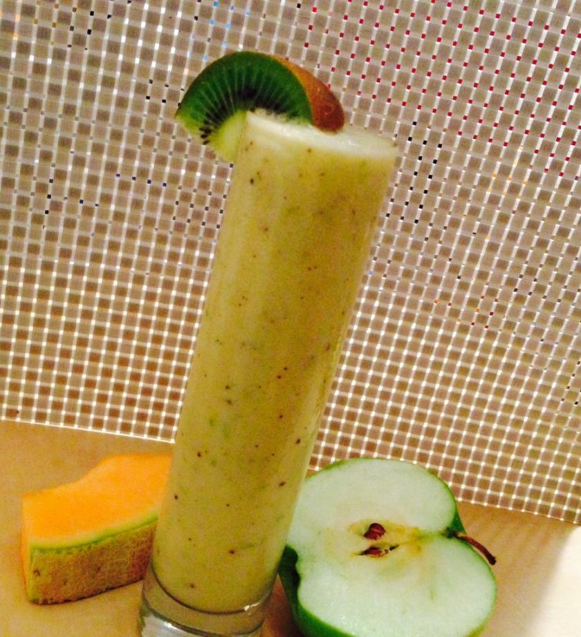 Kiwi Tropic Smoothie ½ cup Coconut Milk (or almond milk) 2 cups Honeydew Melon, cubed 1