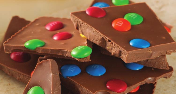 175 M&M s Bark Corteza con M&M s Mounds of M&M s give this bark double the