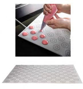 Non-stick silicone pastry mat with marks for Macarons cooking Code Désignation Lcm Wcm Th.mm Kg Circles ø 1 and 3 mm -40 C / + 230 C (-40 F / +446 F) 493.40 44 round marks 40 30 0,16 493.