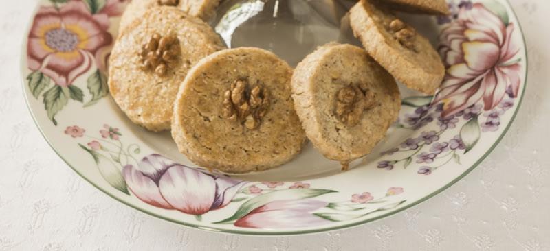 Baking With Walnuts Baking With Walnuts Recipes provided by New Zealand walnut growers. Approved and prepared by a trusted food professional.