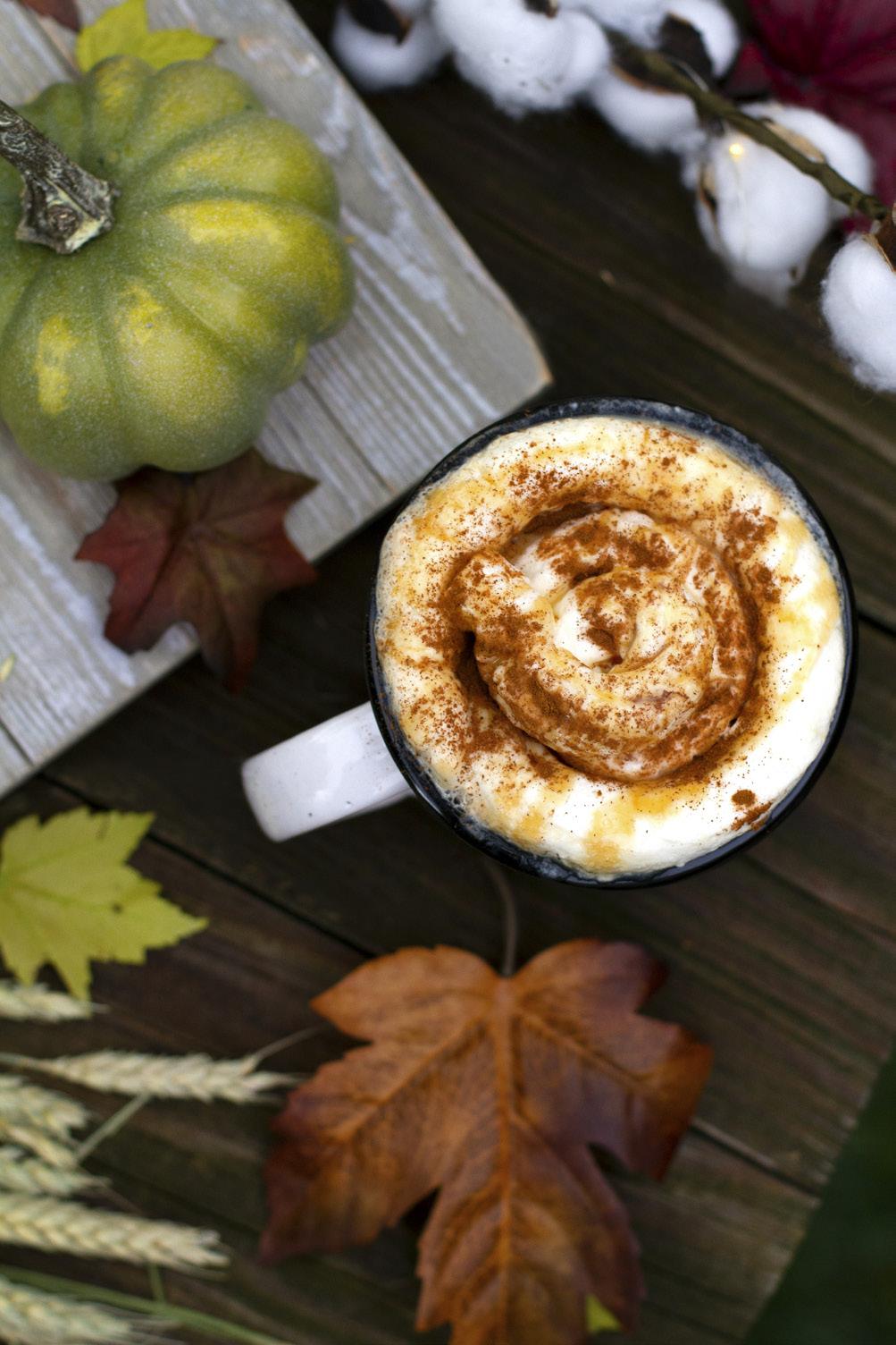 Apple Cider Doughnut Apple cider doughnuts have already started making an appearance this season so why not add espresso and whipped cream to make it the perfect fall latte?! 1 oz.