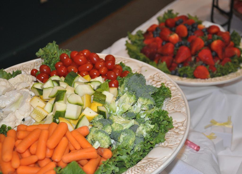 Our catering team of experts and event specialists can guide you in your menu planning, service