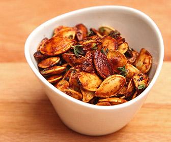 Honey Mustard Pumpkin Seeds with Thyme Makes 2 cups Per 1/4 cup: Net Carbs 5.