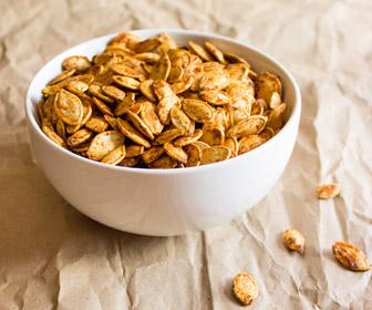 Signature Roasted Pumpkin Seeds Makes 2 cups Per 1/4 cup: Net Carbs 5.5 This is your go-to low carb pumpkin seed recipe.
