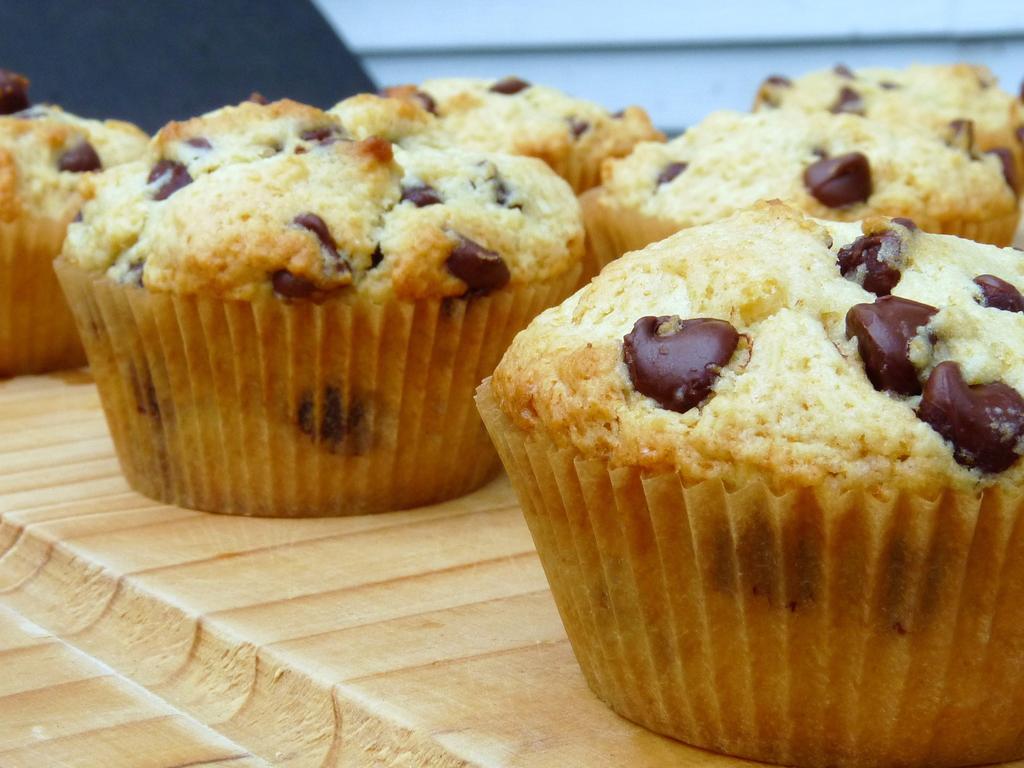 Chocolate Chip Muffins Ingredients for 12 muffins: 250g plain flour 70g light-brown sugar 70 grams white sugar 2 tsp baking powder ½ tsp of salt 150ml milk 120g butter (melted and cooled) 2 eggs,