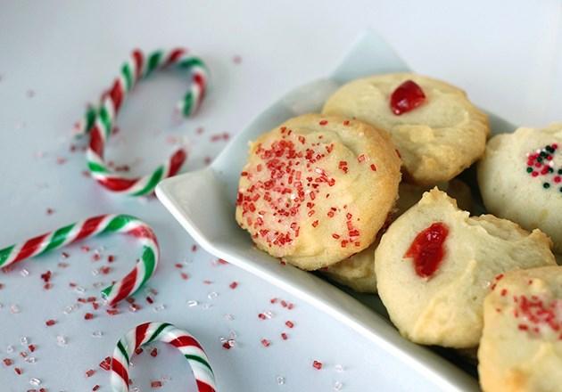 Whipped Shortbread Cookies Ingredients for 15 cookies: 120g butter (Soft) 100 grams self-raising flour 35 grams of icing sugar 15 grams corn flour ½ tsp vanilla Sprinkles Dried / glace cherries