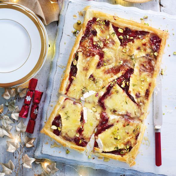 LESSON THREE BRIE AND CRANBERRY PUFF TART [WITH BACON IF YOU WISH] Ingredients 320 g sheet ready rolled puff pastry 1 medium egg, lightly beaten 175 g (6oz) cranberry sauce (from a jar) 1 tbsp