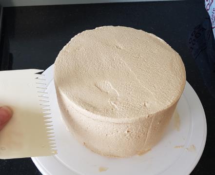 1 2 3 Caramel Latte Sponge Weigh out the sponge mix into a mixing bowl fitted with a whisk. Add directed quantity of water to the bowl and mix on slow speed for 1 minute.