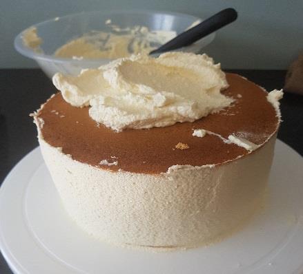 Spread the middle layer of sponge with Toffee Cream 100g (6 ) or 120g (8 ). Repeat for top of cake.