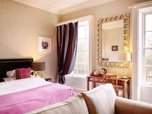 BEDROOMS BLIN CITY CENTRE CONTEMPORARY LUXURY G G HEUS TO N HEUS TO N Cliff Townhouse is located in the fashionable city D centre STATUES of Dublin, an area rich with culture, historic sites A.