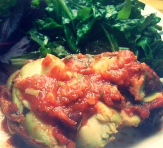 PREPARATION TIME: 5 minutes COOKING TIME: 20-22 minutes SERVES: 2 1 large avocado A cup of passata (enough to cover and create a sauce for the avocado) 1 tsp.