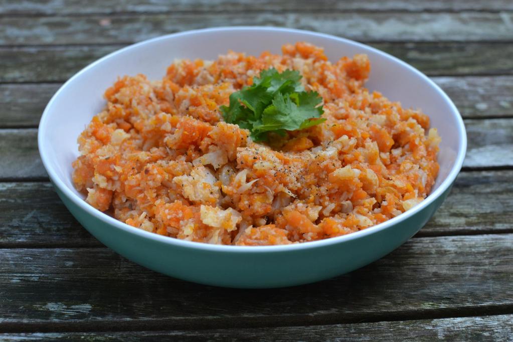 Carrot and cauliflower Harrisa Mash PREPARATION TIME: 10 minutes COOKING TIME: 10-15 minutes SERVES: 4 6 1 large cauliflower, chopped into florets 5 carrots 1 tbsp. olive oil 2 heaped tsp.