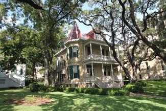 EXECUTIVE SUMMARY The Pierre Bremond House resides in the heart of Austin' s widely popular Central Business District and is part of The Bremond Block Historic District comprised of 11 historic homes