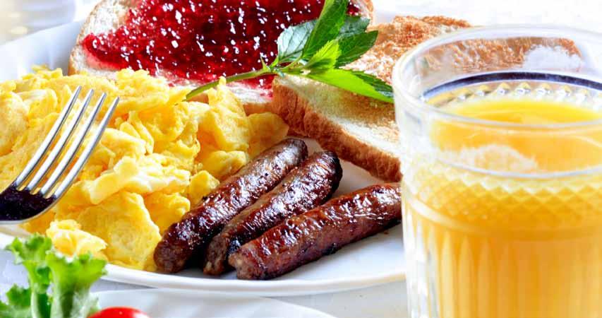 BREAKFAST MENU Chef s Best Breakfast Entrées Western Scramble Chef s favorite with farm fresh eggs scrambled together with lightly seasoned diced baked potatoes and onions, topped with shredded