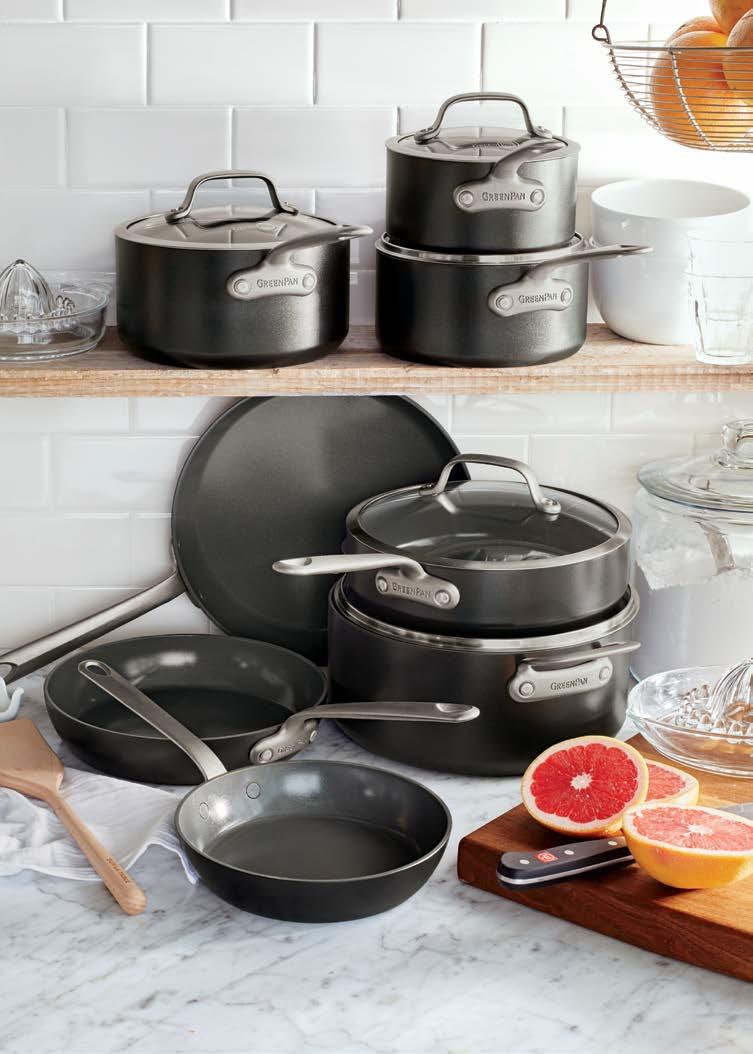 NEW H E LT H Y STRT WITH GREENPN EXLUSIVE RFT OLLETION We partnered with GreenPan to create the healthiest ceramic nonstick ever, with up to 40% more cooking space.