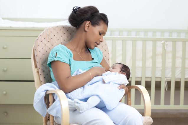 FEEDING YOUR INFANT How should I feed my baby? Pay attention to your baby s cues and feed him or her when he or she shows signs of being hungry.