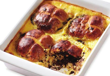 Hot Cross Chocolate Bread and Butter Pudding 1 x pack 4 Specially Selected Luxury Hot Cross Buns 40g Greenvale butter 100g Moser Roth 70% Dark Chocolate 1 x 475g carton Delicious Desserts custard