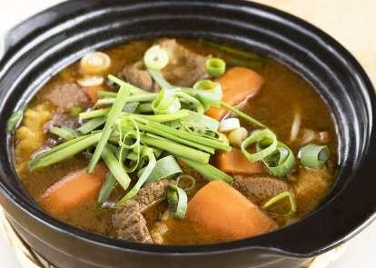 90 Mai s Traditional Beef Curry Stew Bò Kho ** Please choose to between egg noodles OR steamed rice $15.