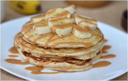 PROTEIN PANCAKE 1 cup egg whites 1 scoop whey protein 1 cup oats 1 tbsp cinnamon 1 banana 1 serving peanut butter (or almond butter) 820