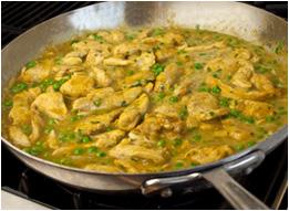 CURRIED CHICKEN 12 oz boneless raw chicken breast 1/4 cup canned chicken broth, condensed 4 tsp cornstarch 5 cups raw mushroom, sliced/pieces 2 tsp extra virgin olive oil 2 cups red pepper, sweet raw