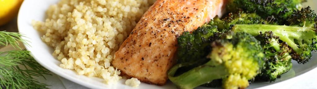 Baked Salmon with Broccoli & Quinoa #dinner #lunch #vegetarian #eggfree #glutenfree #nutfree #dairyfree #lowfodmap #anticandida #elimination #nightshadefree 7 ingredients 20 minutes 3 servings 1.