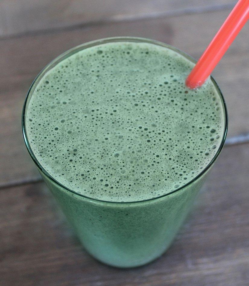 Protein-rich spinach smoothie 200ml cold water 30g porridge oats 35g whey or rice protein powder (any flavour) 20g