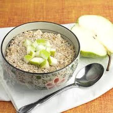 BREAKFAST Oat Porridge with Pear A satisfying breakfast that will give you loads of energy to start the day.