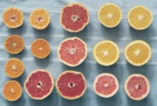 Flu Fighter Juice 1-2 oranges 1 grapefruit 1. Cut the oranges into halves, and squeeze the juice into a glass (remove the seeds) 2.
