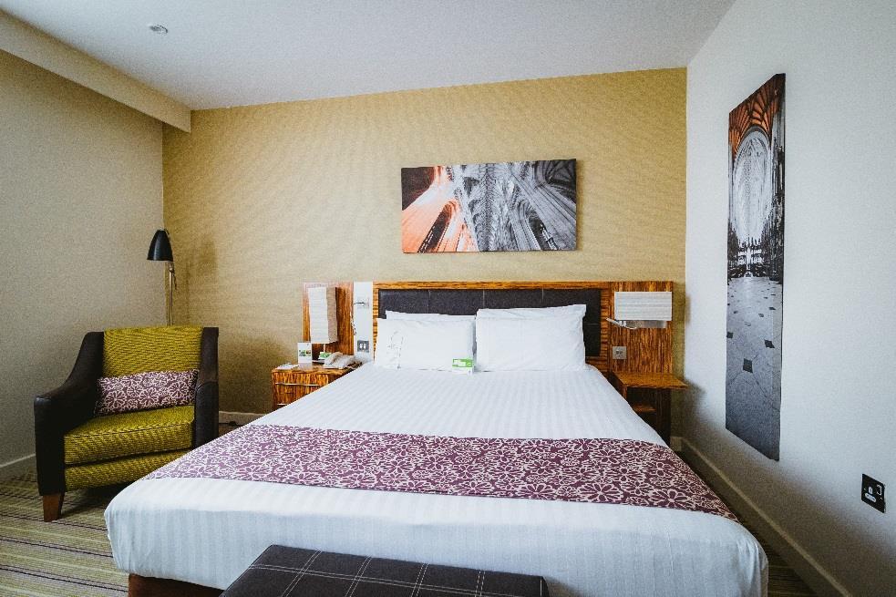 This rate includes breakfast, complimentary car parking, wifi and use of our on-site mini gym.